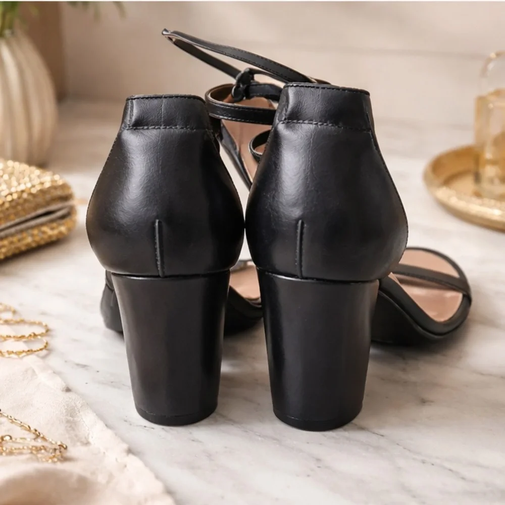 DREAM PAIRS
Black Hi-Chunk High Heel Pump Women’s Sandals - Picture 3 of 11